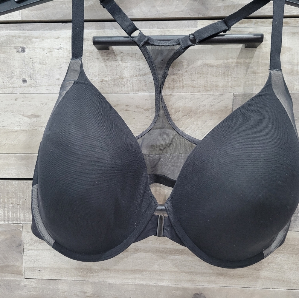 Victoria's Secrets Bra 36DDD